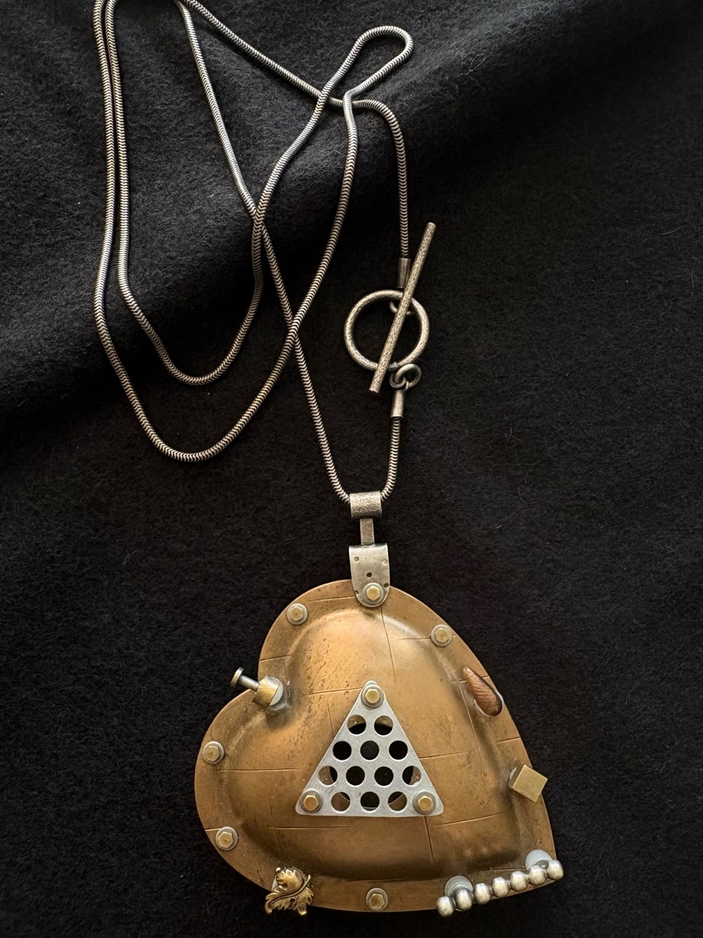 Vintage-Inspired Brass Heart Pendant Necklace - Brown/Gold